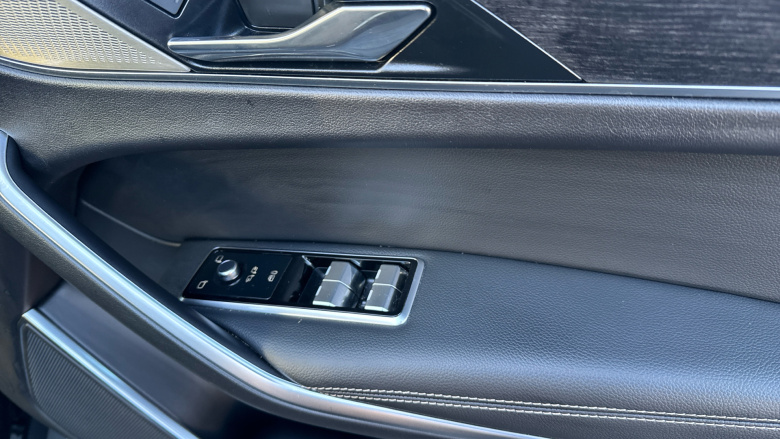 Jaguar F-Pace 2.0 D200 R-Dynamic Black 5dr Auto AWD Diesel Estate